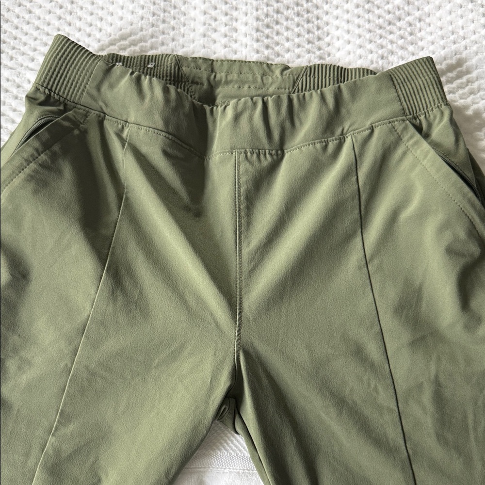 Olive Green Women's Capris